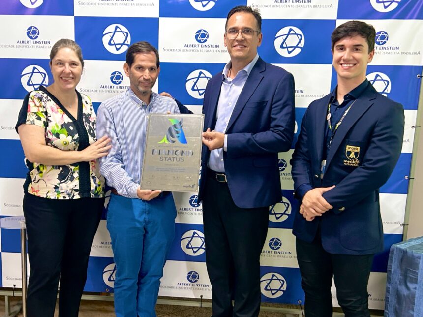 Hugo celebra três anos de conquista de protocolo internacional de AVC Hugo celebra três anos de conquista de protocolo internacional de AVC