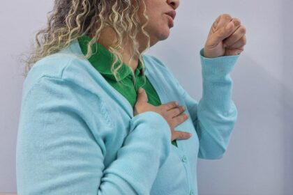 HDT promove ações educativas contra a tuberculose em escolas próximas à unidadE