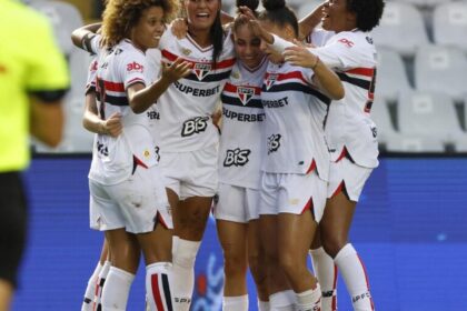 São Paulo e Corinthians avançam para a final da Supercopa Feminina