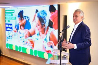 Com repasse de R$ 38 milhões aos municípios, Caiado fortalece apoio a famílias vulneráveis