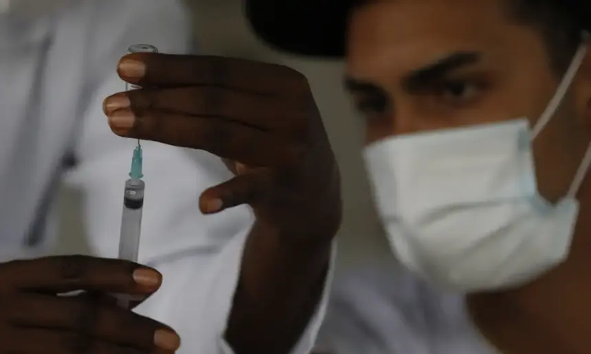 Covid-19: Brasil ultrapassa 130,5 mil casos em 2025 Covid-19: Brasil ultrapassa 130,5 mil casos em 2025