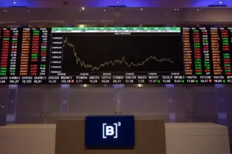 Ibovespa encerra último pregão a quase 123 mil pontos