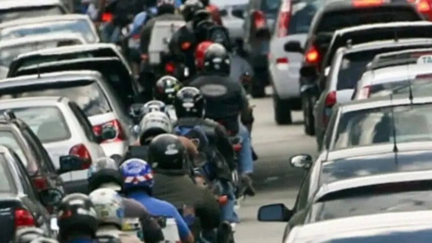 Governo de Goiás vai zerar IPVA de motos de baixa cilindrada, aeronaves e embarcações Governo de Goiás vai zerar IPVA de motos de baixa cilindrada, aeronaves e embarcações