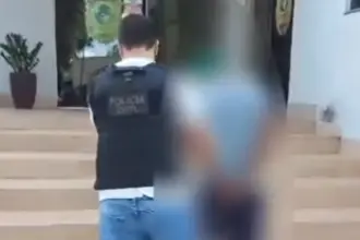 Homem descumpre medida protetiva em Goianésia, usa podão para ameaçar ex-mulher e acaba preso Homem descumpre medida protetiva em Goianésia, usa podão para ameaçar ex-mulher e acaba preso