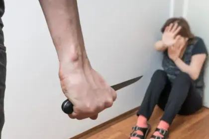 Homem é detido em Goianésia por violência doméstica e receptação de celular