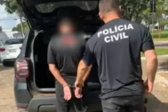 Homem é preso por ameaçar, perseguir e injuriar a ex-namorada Homem é preso por ameaçar, perseguir e injuriar a ex-namorada