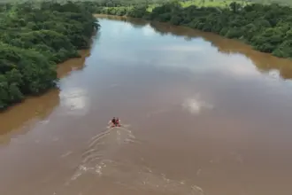 Idoso que se afogou no Rio das Almas continua desaparecido; Buscas serão retomadas neste domingo Idoso que se afogou no Rio das Almas continua desaparecido; Buscas serão retomadas neste domingo