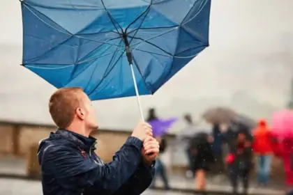 Inmet emite novo alerta de chuvas intensas com ventos que podem chegar a mais de 40km/h