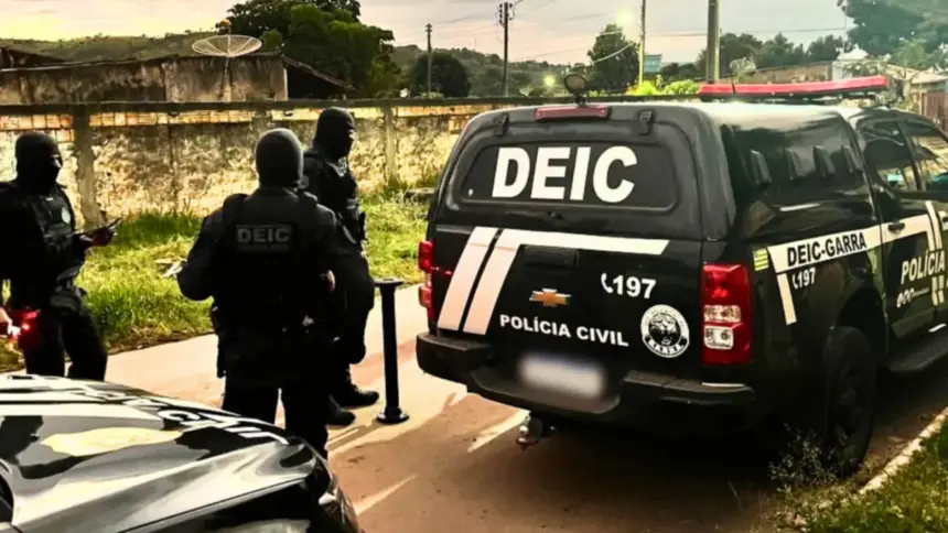 Polícia prende autor de diversos furtos a condomínios de luxo; R$ 122 mil em espécie foi apreendido Polícia prende autor de diversos furtos a condomínios de luxo; R$ 122 mil em espécie foi apreendido