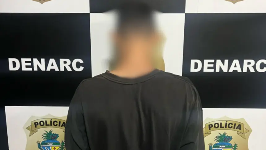 Polícia prende traficante que agia na região da 44, nas proximidades da Rodoviária de Goiânia Polícia prende traficante que agia na região da 44, nas proximidades da Rodoviária de Goiânia