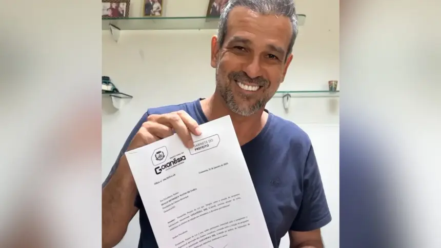 Renato de Castro comemora aprovação do projeto de lei para construção de 1.000 casas