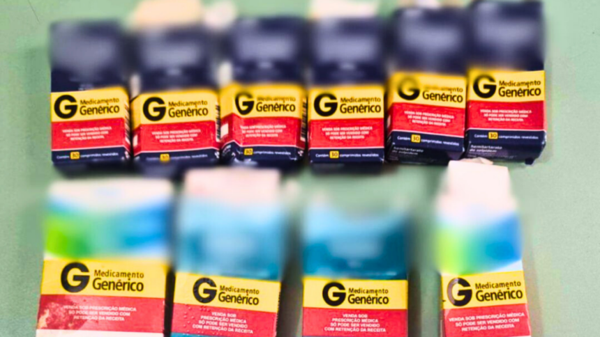 Homem é preso por tráfico de drogas ao ser pego vendendo medicamentos controlados Homem é preso por tráfico de drogas ao ser pego vendendo medicamentos controlados