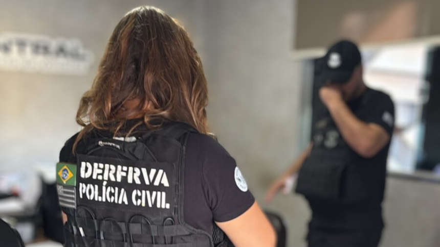 Operação DUT Falso: PC combate fraude em documentos de veículos Operação DUT Falso: PC combate fraude em documentos de veículos