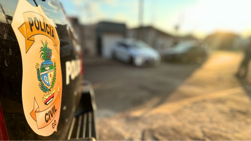 Homem é preso por ser suspeito de exploração sexual de adolescente Homem é preso por ser suspeito de exploração sexual de adolescente