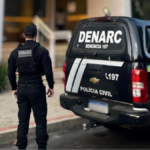 Zeladora de prédio que vendia cocaína nos dias de folga é presa