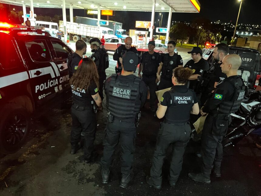 PCGO cumpre mandados em MG, PR e BA contra orcrim responsável por desvios de cargas de leite que causou prejuízo de R$ 3,4 mi