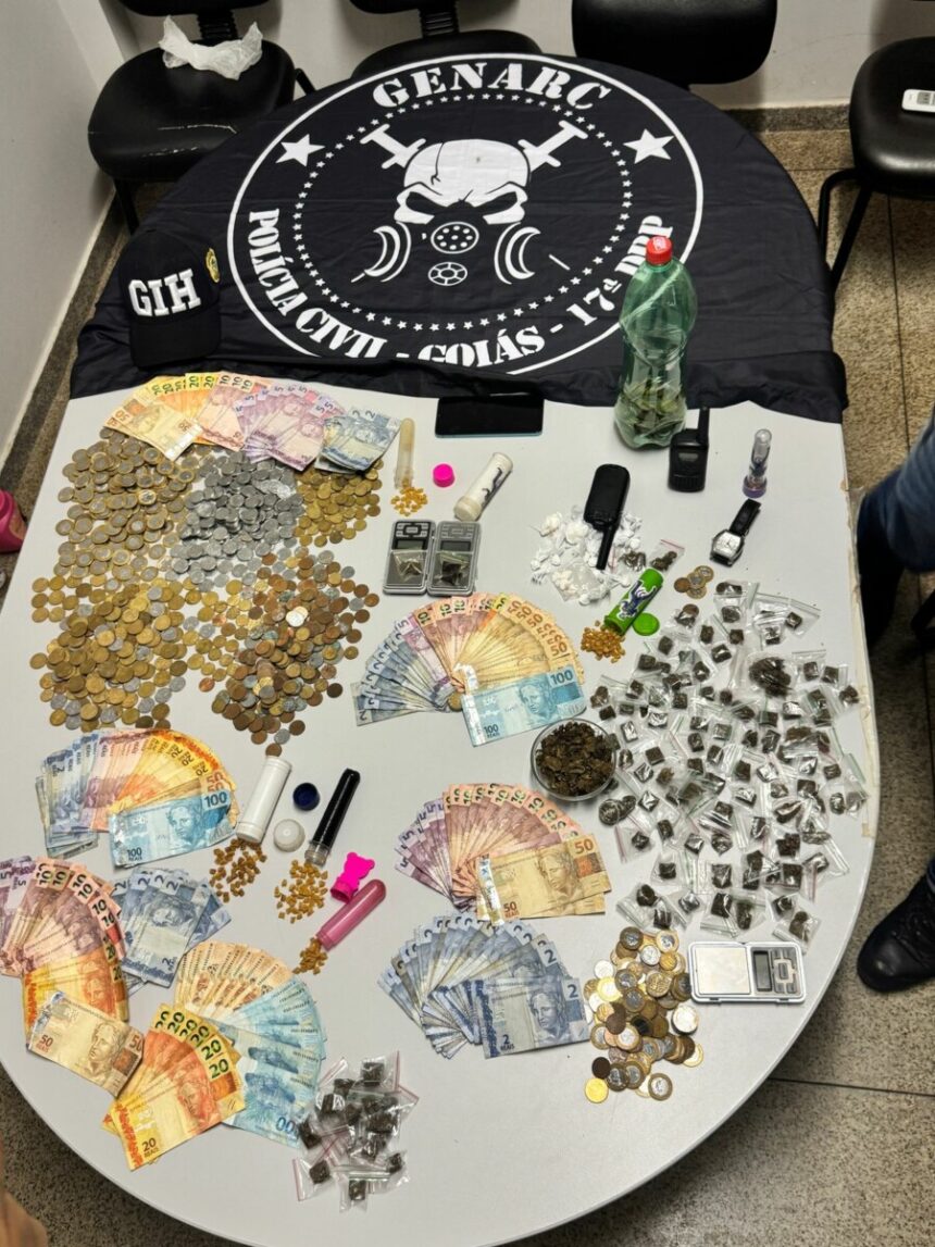 Polícia Civil cumpre mandados de busca e prende autores por tráfico de drogas em Águas Lindas – Policia Civil do Estado de Goiás Polícia Civil cumpre mandados de busca e prende autores por tráfico de drogas em Águas Lindas – Policia Civil do Estado de Goiás