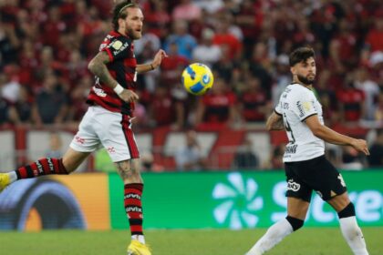 Mirando a liderança do Brasileiro, Flamengo enfrenta Corinthians