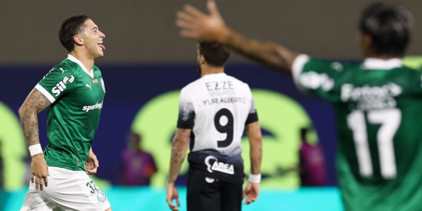 Em noite de uruguaios, Palmeiras vence clássico com Corinthians Em noite de uruguaios, Palmeiras vence clássico com Corinthians