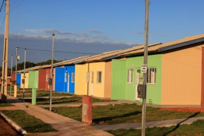 Estado entrega 42 casas a custo zero em Bela Vista de Goiás