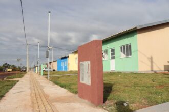 Goiás seleciona novas famílias para casas a custo zero em 15 municípios