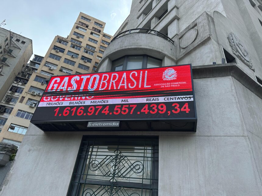 Gasto Brasil: nova ferramenta exibe despesas públicas em tempo real e reforça controle social Gasto Brasil: nova ferramenta exibe despesas públicas em tempo real e reforça controle social