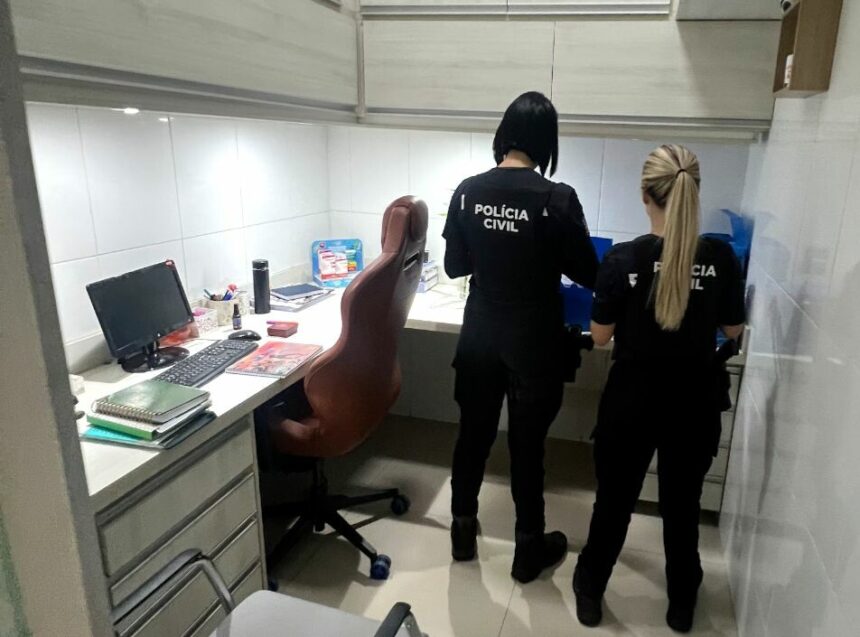 PCGO investiga stalking persistente praticado, durante um ano, por ex-namorada contra seu colega de faculdade, em Trindade PCGO investiga stalking persistente praticado, durante um ano, por ex-namorada contra seu colega de faculdade, em Trindade