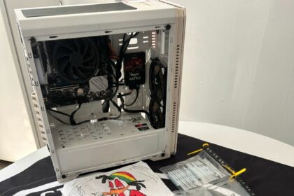 Polícia Civil cumpre busca e apreensão contra investigado que instigou adolescente à automutilação via chat online