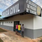 Polícia Civil prende tio e sobrinhos por tentativa de homicídio praticada após briga generalizada em um bar de Trindade Polícia Civil prende tio e sobrinhos por tentativa de homicídio praticada após briga generalizada em um bar de Trindade
