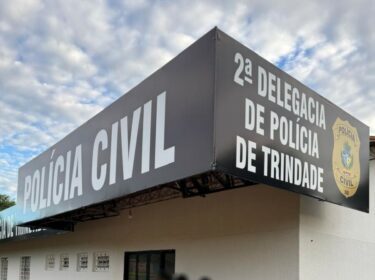 Polícia Civil prende tio e sobrinhos por tentativa de homicídio praticada após briga generalizada em um bar de Trindade