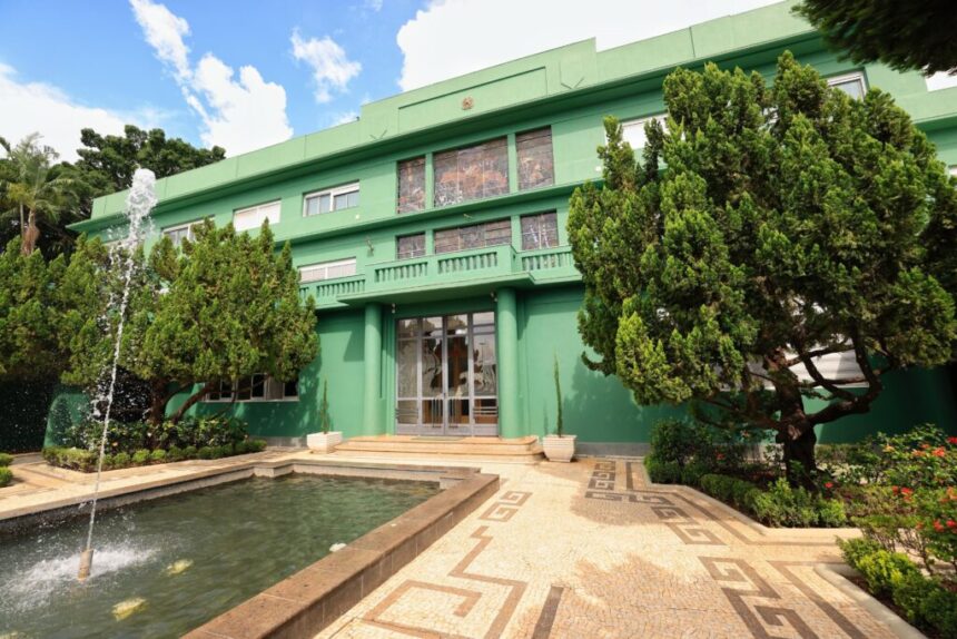 Palácio das Esmeraldas está totalmente restaurado Palácio das Esmeraldas está totalmente restaurado