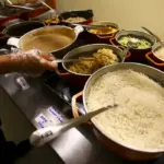 São Paulo: homens comem mais fora e mulheres preferem pedir comida por aplicativo São Paulo: homens comem mais fora e mulheres preferem pedir comida por aplicativo