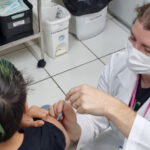 Vacinação nas escolas públicas: ação vai até 25 de abril