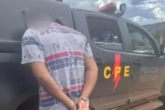 CPE Goianésia retira mais um foragido da justiça das ruas CPE Goianésia retira mais um foragido da justiça das ruas