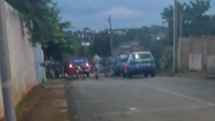 Discussão familiar no norte de Goianésia termina em agressões com enxada e uma pessoa ferida com faca Discussão familiar no norte de Goianésia termina em agressões com enxada e uma pessoa ferida com faca