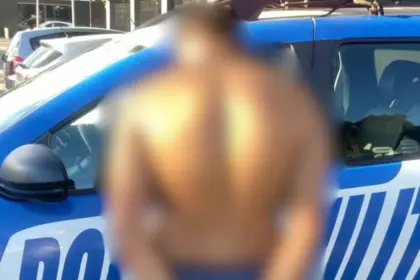 Embriagado, homem agride ex-companheira e acaba preso após intervenção de vizinhos