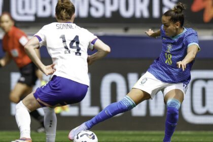 Em 1º amistoso do ano, seleção feminina perde por 2 a 0 para os EUA