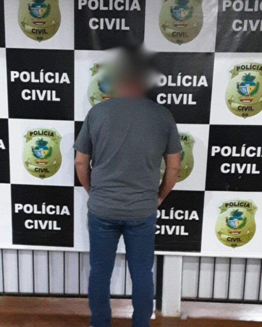 PCGO prende ex-funcionário por furto qualificado após desvio de R$ 52 mil e nova tentativa de golpe em Trindade PCGO prende ex-funcionário por furto qualificado após desvio de R$ 52 mil e nova tentativa de golpe em Trindade