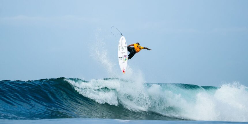 Seis brasileiros vão direto à 3ª fase da etapa da WSL em El Salvador Seis brasileiros vão direto à 3ª fase da etapa da WSL em El Salvador