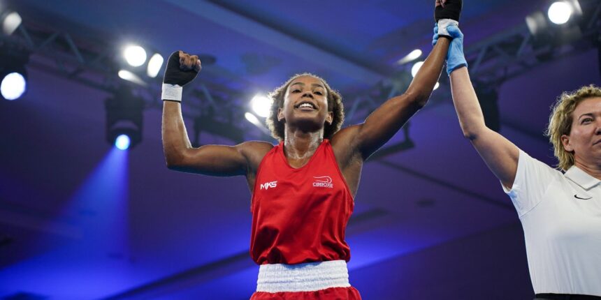 Boxe: Jucielen Romeu, Yuri Falcão e Luiz Oliveira são ouro no Paraná Boxe: Jucielen Romeu, Yuri Falcão e Luiz Oliveira são ouro no Paraná