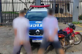 Motocicleta furtada em Formosa é recuperada em Goianésia e dois suspeitos são presos