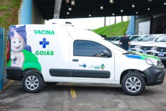 Frota de 38 novos veículos reforça distribuição de vacinas em Goiás