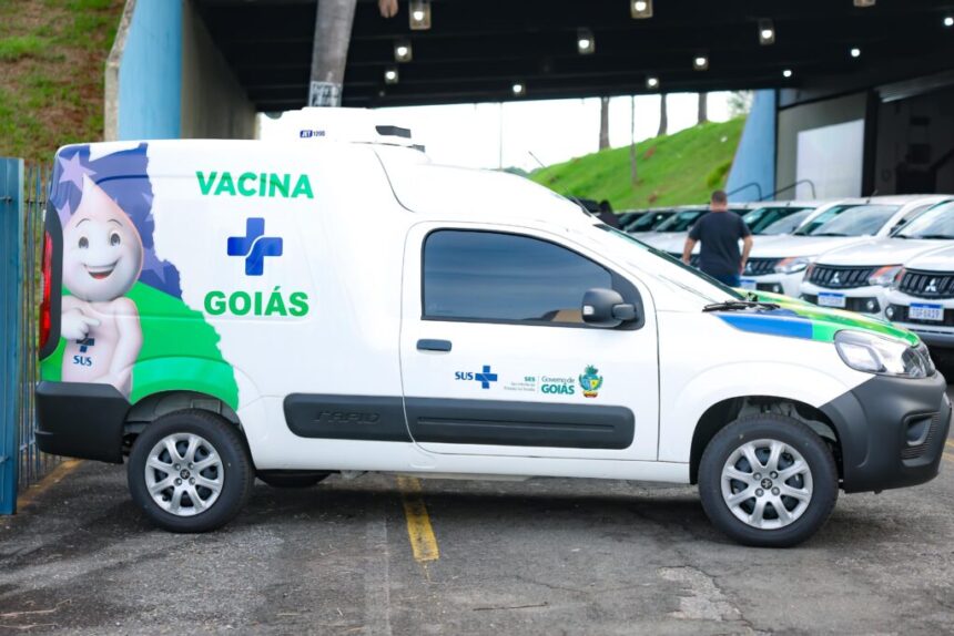 Frota de 38 novos veículos reforça distribuição de vacinas em Goiás