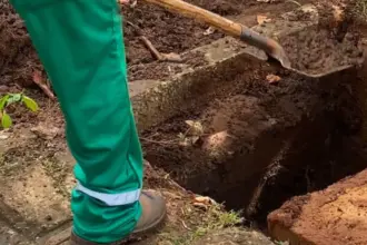 Prefeitura já limpou mais de 250 bueiros em Goianésia e evita alagamentos em pontos críticos da cidade Prefeitura já limpou mais de 250 bueiros em Goianésia e evita alagamentos em pontos críticos da cidade