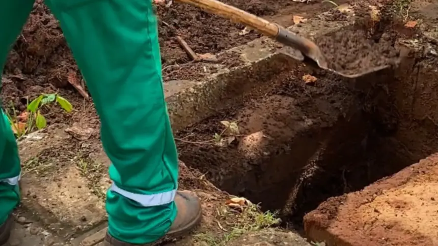 Prefeitura já limpou mais de 250 bueiros em Goianésia e evita alagamentos em pontos críticos da cidade Prefeitura já limpou mais de 250 bueiros em Goianésia e evita alagamentos em pontos críticos da cidade