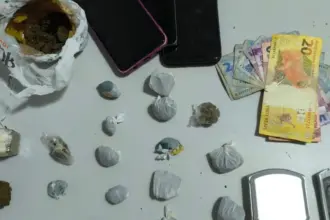 Velho conhecido das forças policiais de Goianésia é preso em flagrante por tráfico de drogas Velho conhecido das forças policiais de Goianésia é preso em flagrante por tráfico de drogas