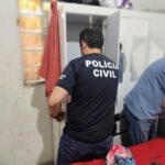 Polícia Civil prende investigado por aplicar golpe contra vítima de Aparecida de Goiânia que teve prejuízo de R$ 200 mil Polícia Civil prende investigado por aplicar golpe contra vítima de Aparecida de Goiânia que teve prejuízo de R$ 200 mil