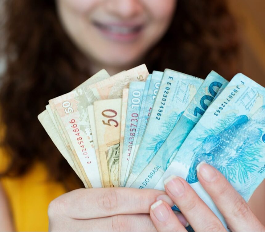 Goiás registra recorde no rendimento domiciliar per capita Goiás registra recorde no rendimento domiciliar per capita