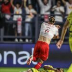 Pitta marca e deixa Bragantino na vice-liderança do Brasileiro