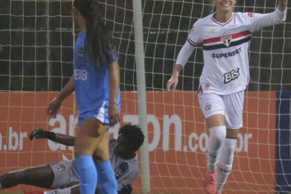 São Paulo goleia para assumir 3ª colocação do Brasileiro Feminino